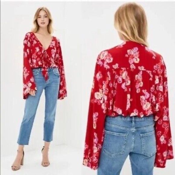 Free people red Forties feels bell sleeve floral Vneck bodysuit - Picture 7 of 7